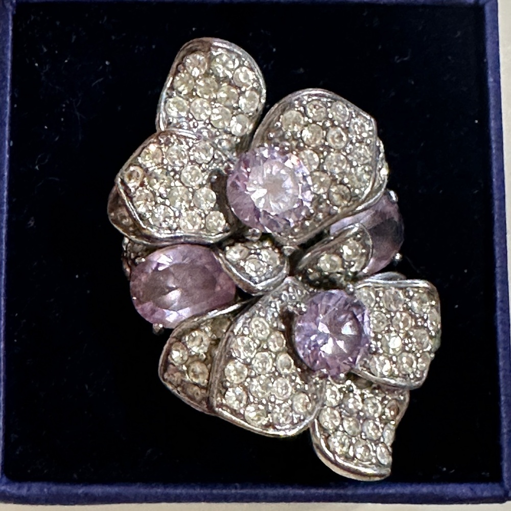 Pavé, Elegant Flower, Cocktail Ring